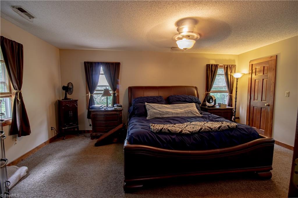 325 South Edgewood Road Eden, NC 27288 - Photo 15 of 29 large master, walk in closet