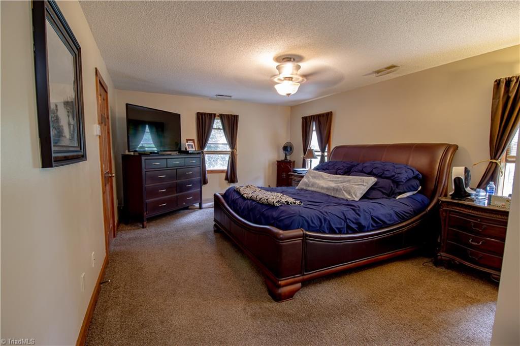 325 South Edgewood Road Eden, NC 27288 - Photo 16 of 29 additional view of master