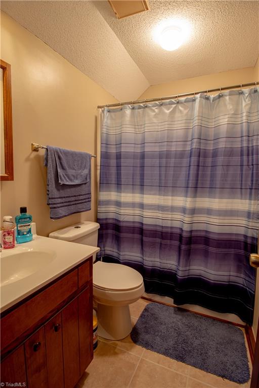 325 South Edgewood Road Eden, NC 27288 - Photo 17 of 29 master bath