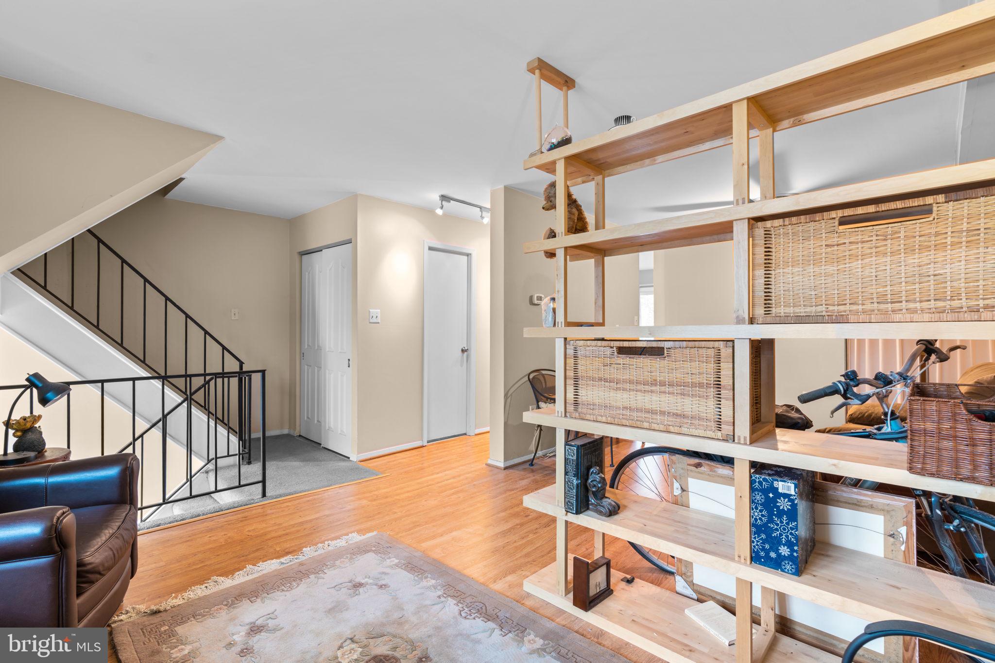 23 Oak Shadows Court Baltimore, MD 21228 - Photo 6 of 25