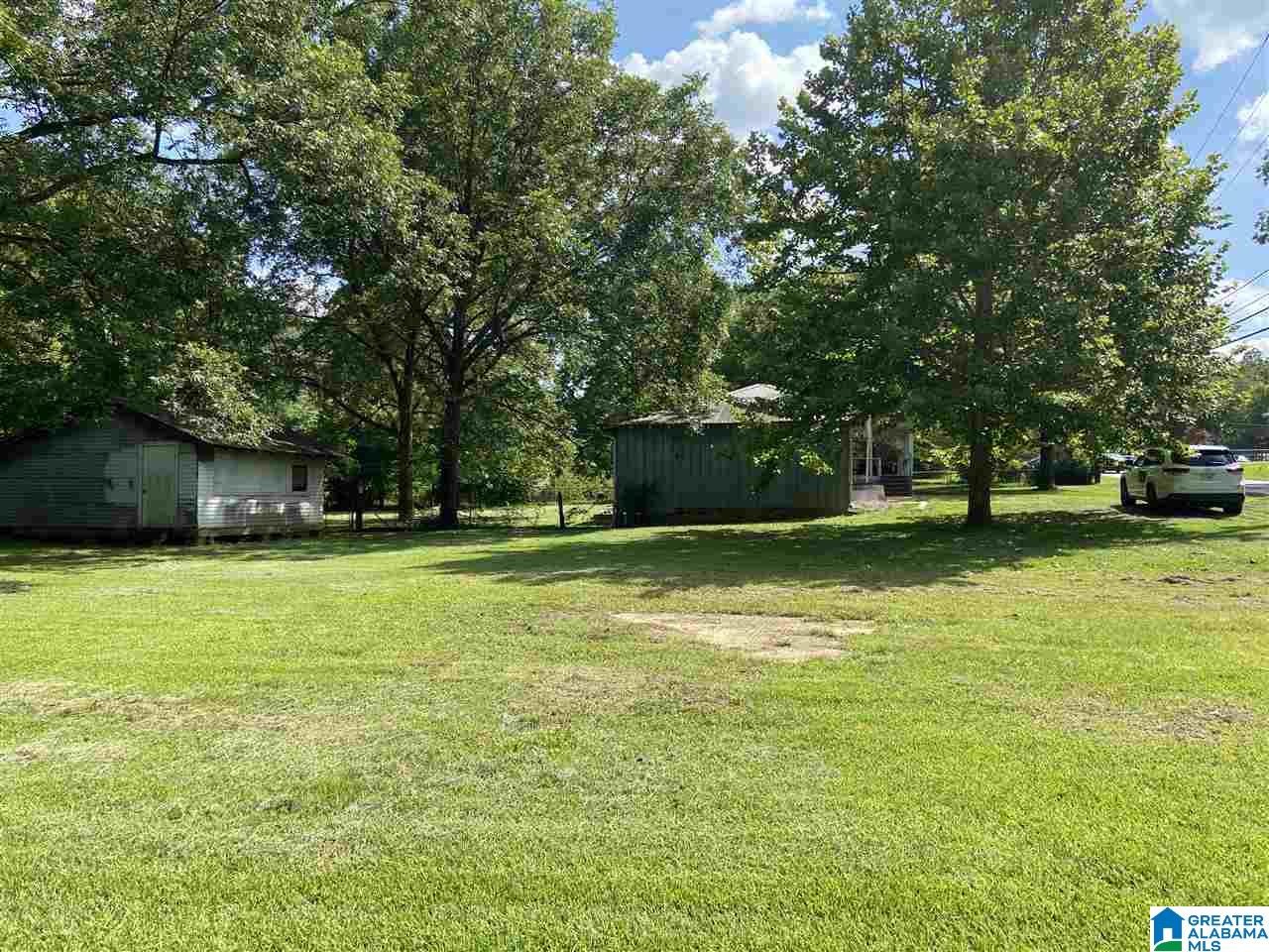 1017 Eastern Valley Road Bessemer, AL 35020 - Photo 5 of 27