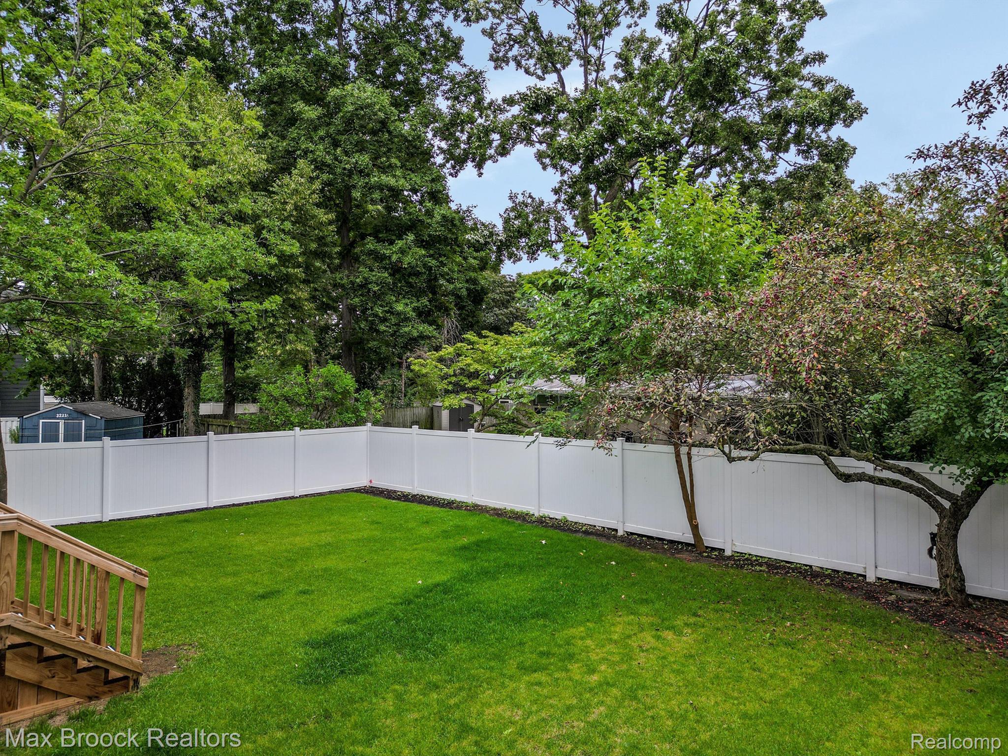 3227 Warick Road Royal Oak, MI 48073 - Photo 30 of 33 Gallery Image 30