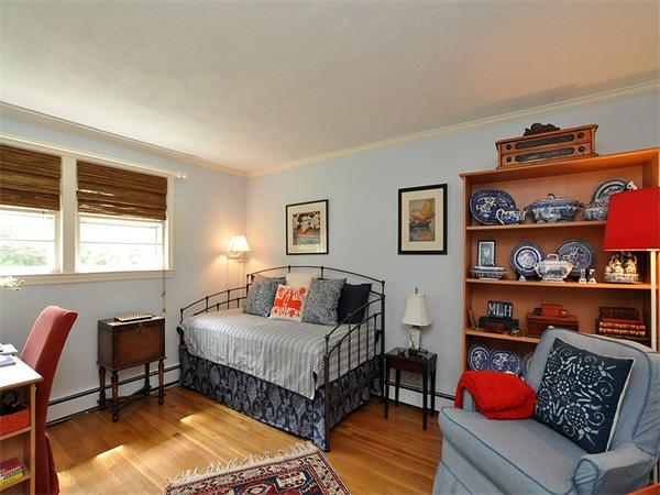 14 Reservoir Road Westwood, MA 02090 - Photo 15 of 28 Gallery Image 15