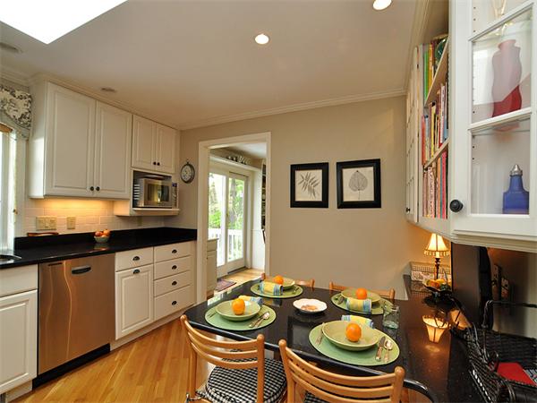 14 Reservoir Road Westwood, MA 02090 - Photo 6 of 28 Gallery Image 6