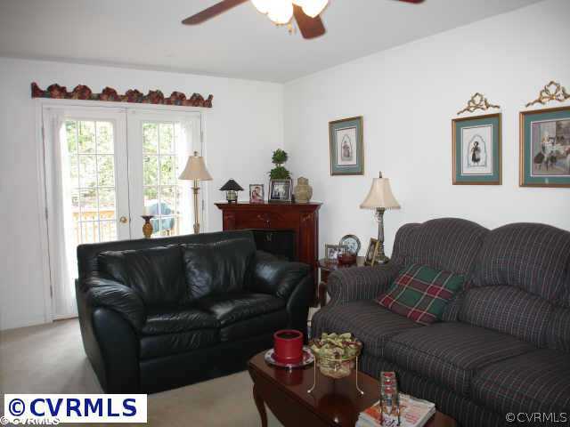 9601 Lockberry Ridge Loop Richmond, VA 23237 - Photo 3 of 8 Den/Family/Great Room