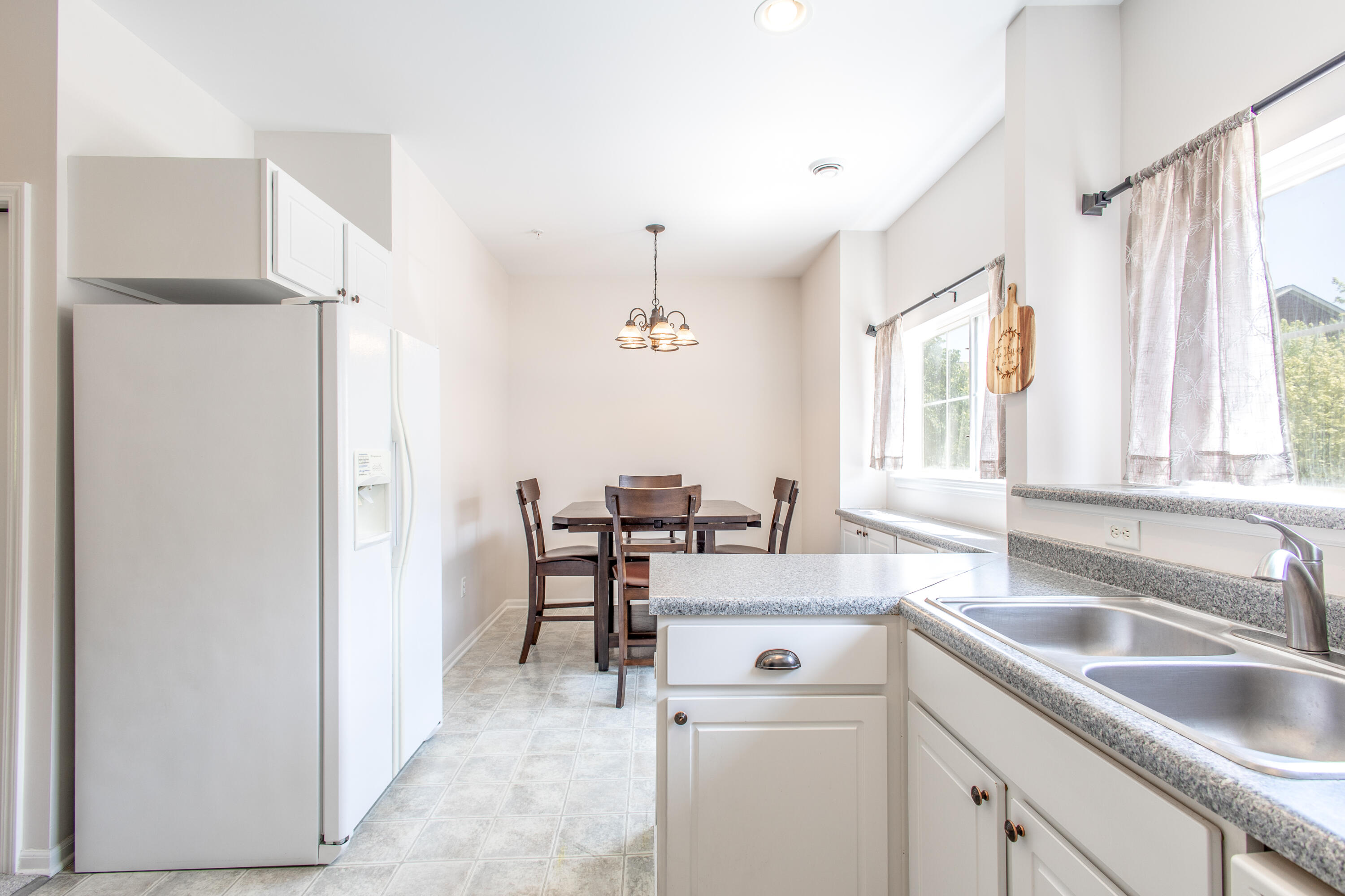 22732 Goddard Road Taylor, MI 48180 - Photo 12 of 39 27