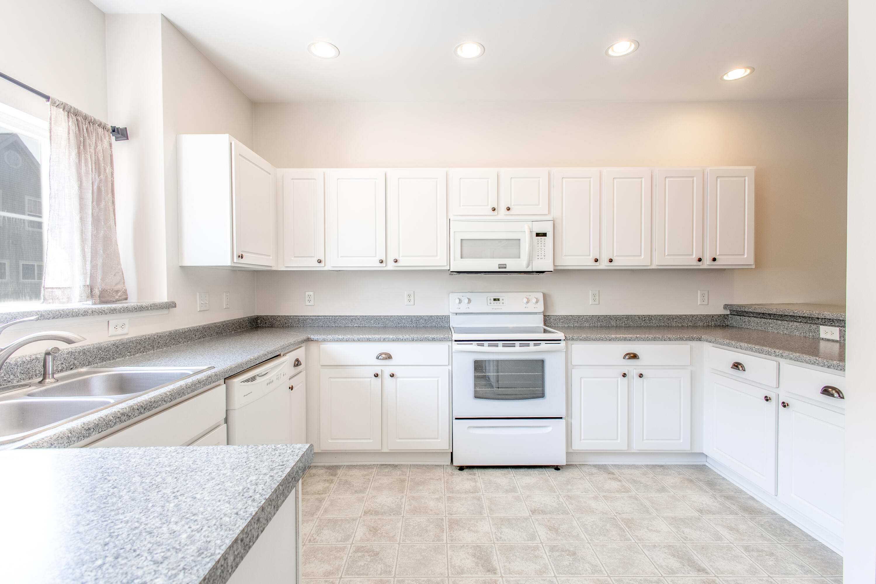 22732 Goddard Road Taylor, MI 48180 - Photo 10 of 39 24