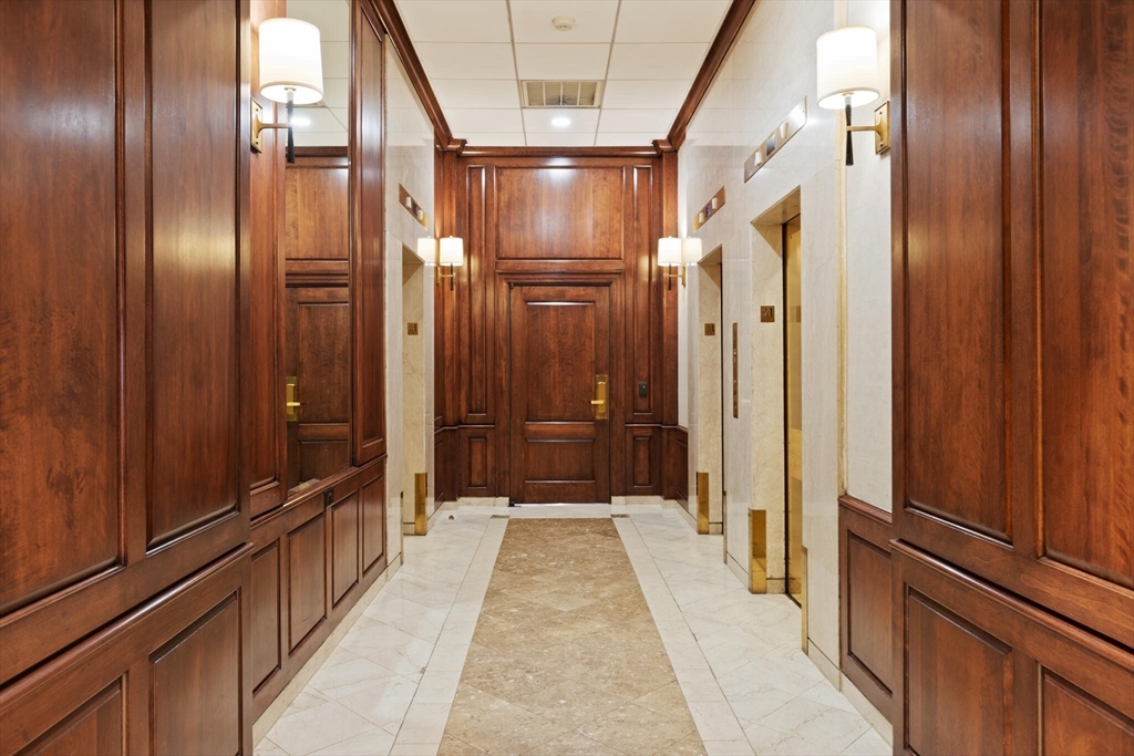 2 Hawthorne Place, Unit 5H Boston, MA 02114 - Photo 2 of 21 a view of gallery with hallway