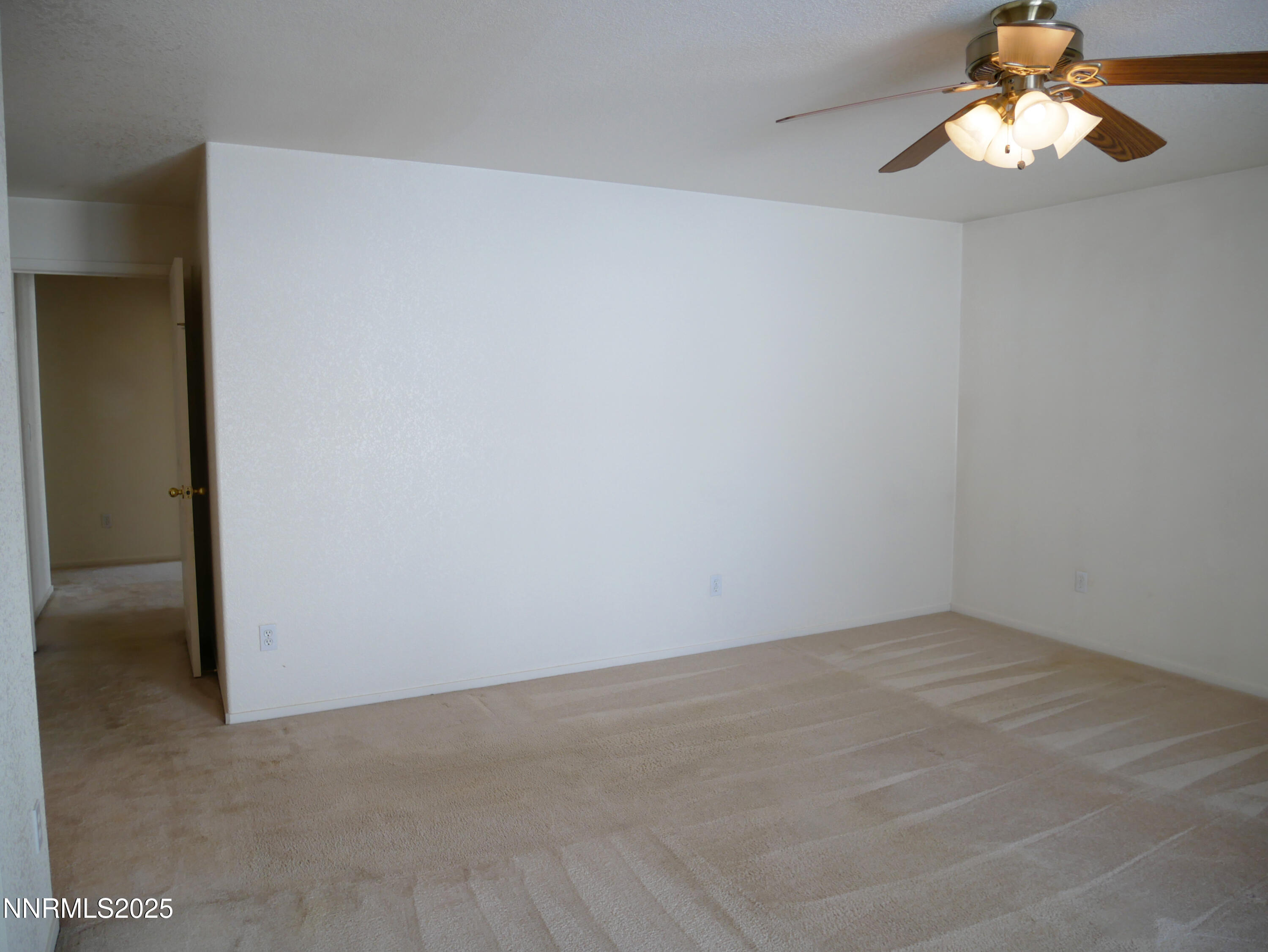 17320 Magnetite Drive Reno, NV 89508 - Photo 20 of 43 Master Bed 3