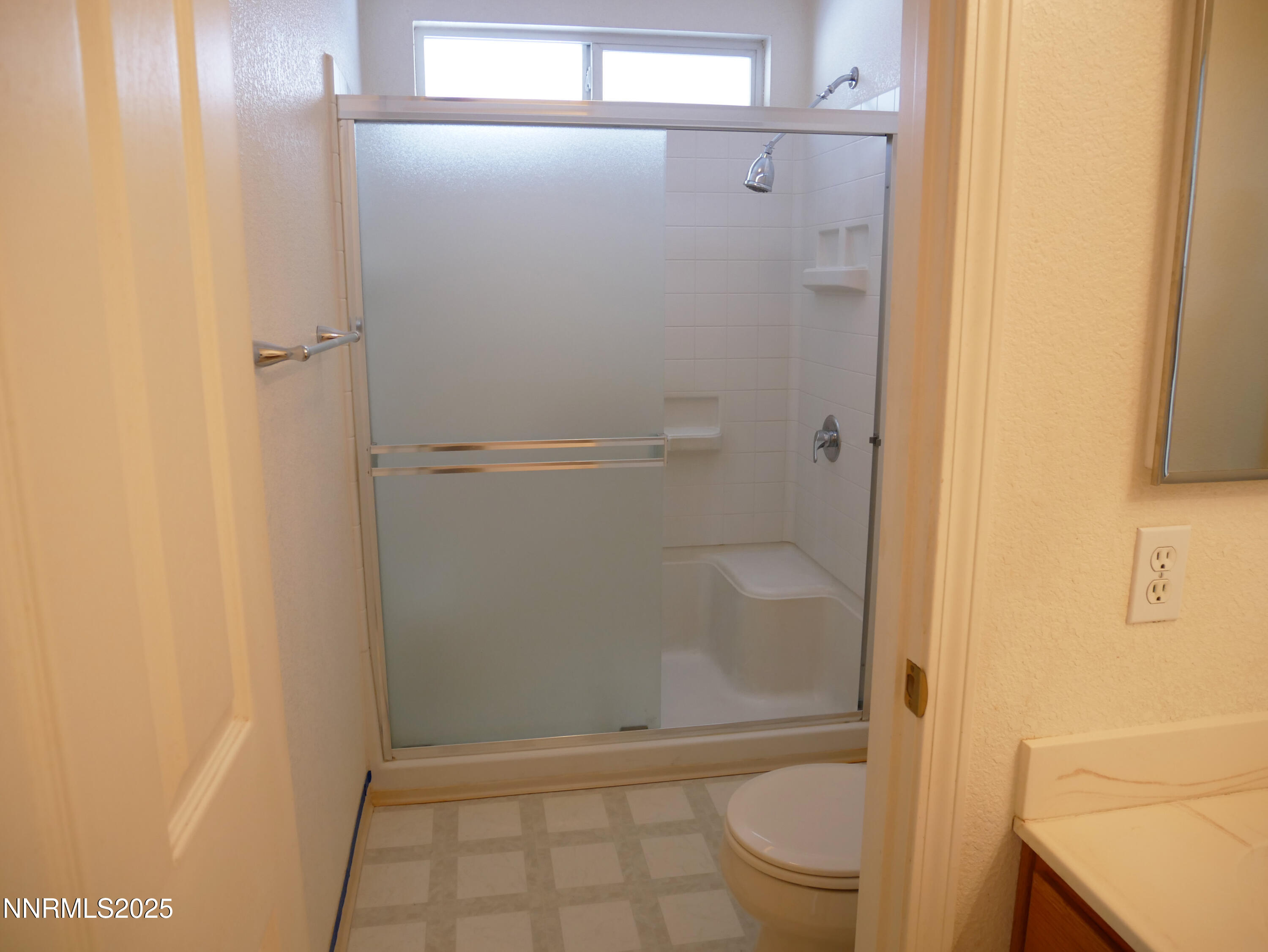 17320 Magnetite Drive Reno, NV 89508 - Photo 26 of 43 Master Bath 3