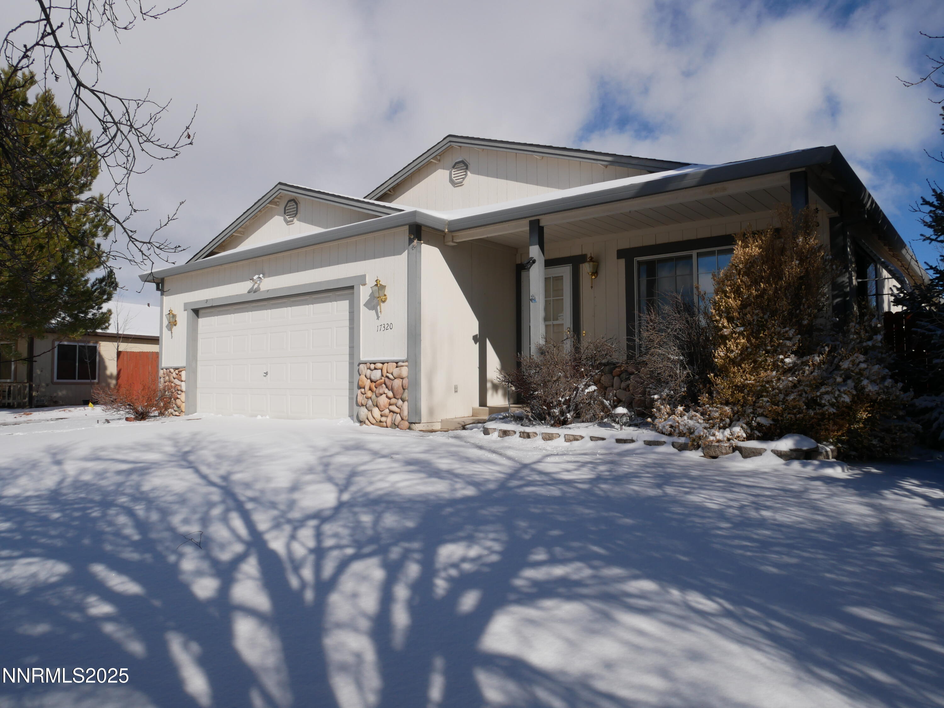 17320 Magnetite Drive Reno, NV 89508 - Photo 3 of 43 Front of Home 3