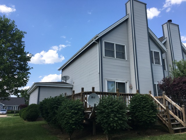 853 West McKinley Road, Unit 1 Ottawa, IL 61350 - Photo 2 of 22