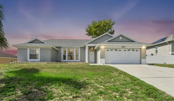 $399,800 | 5549 Loma Vista Loop, Davenport, FL 33896