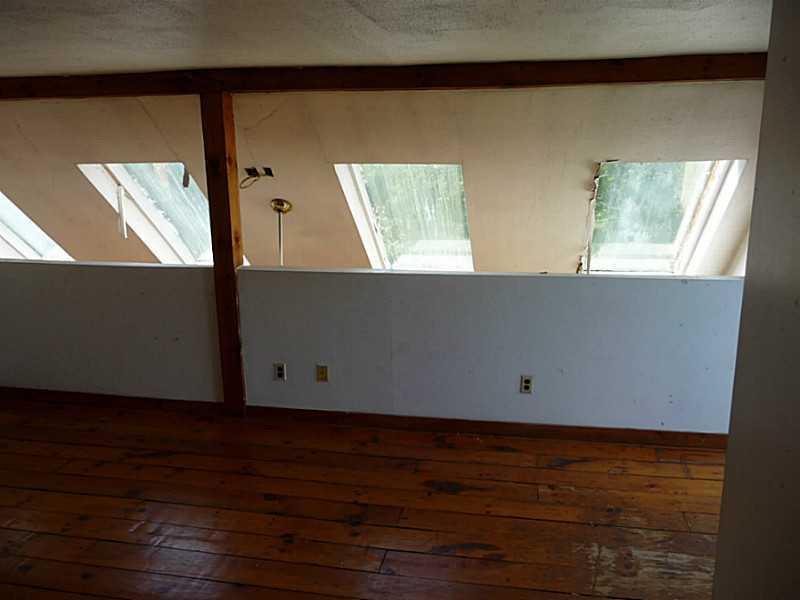 10 Phil's Hill Road Newcastle, ME 04553 - Photo 10 of 27 Master Bedroom.