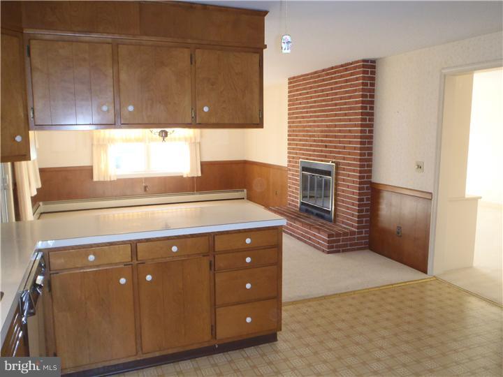 437 Landis Road Harleysville, PA 19438 - Photo 7 of 24 Gallery Image 7