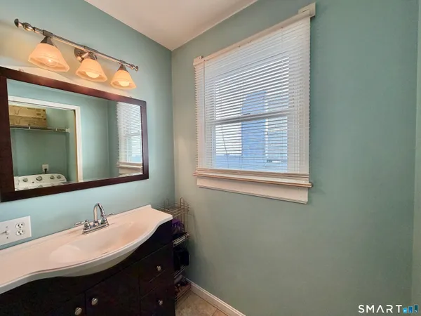 $295,000 | 124 South Main Street, Brooklyn, CT 06234