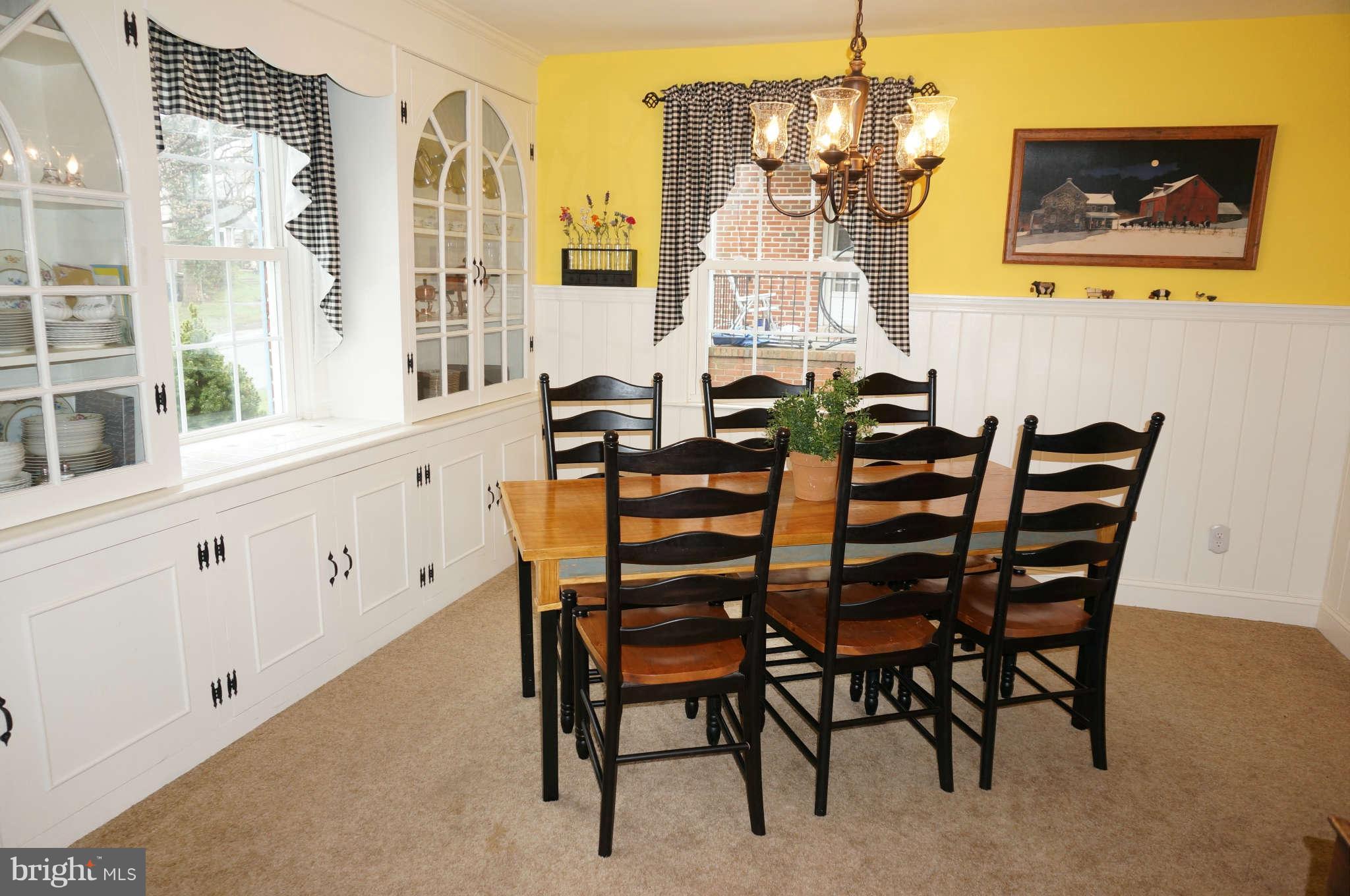 222 Mt De Sales Road Baltimore, MD 21229 - Photo 5 of 19 Dining Room