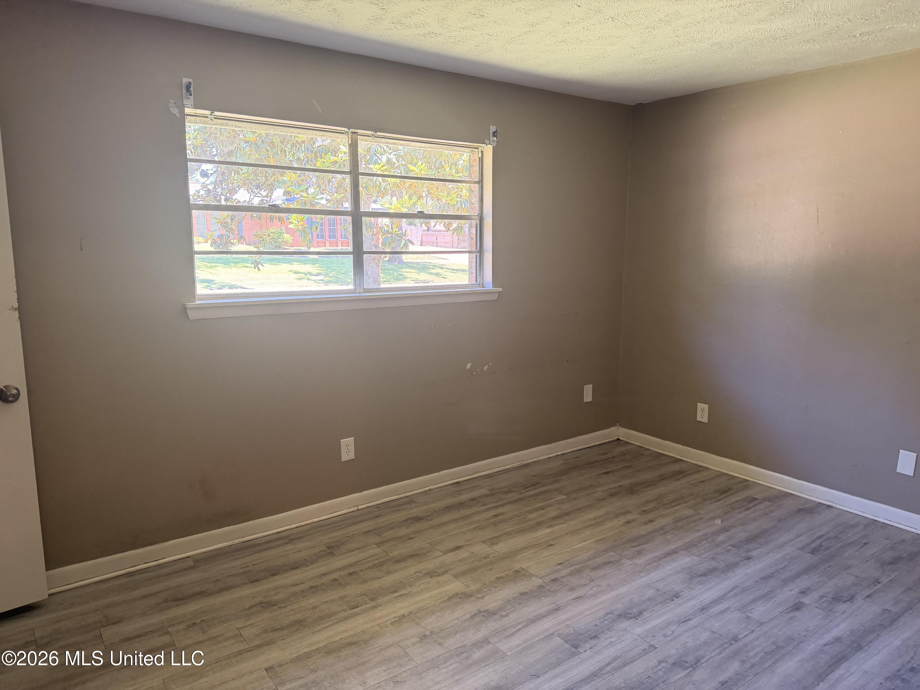 2229 Scanlon Drive Jackson, MS 39204 - Photo 11 of 16 IMG_4804