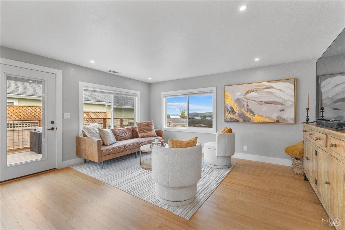 1235 Bay View Street Bodega Bay, CA 94923 - Photo 13 of 38