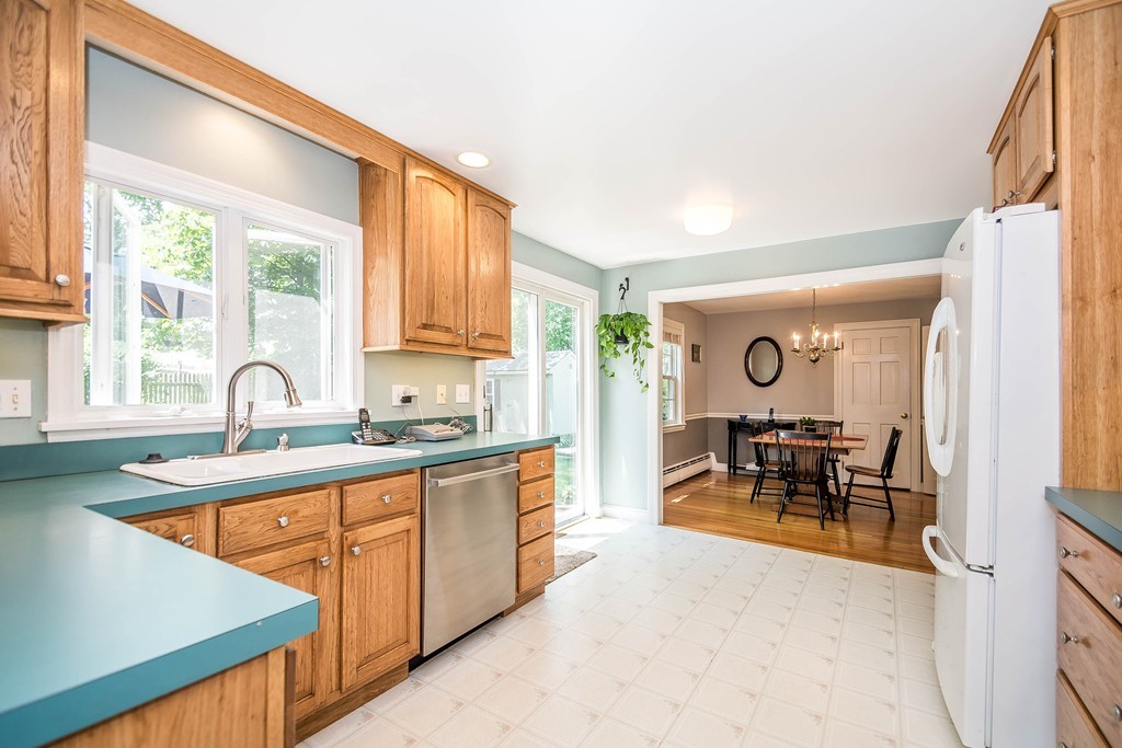 22 Milton Road Reading, MA 01867 - Photo 11 of 30 Gallery Image 11