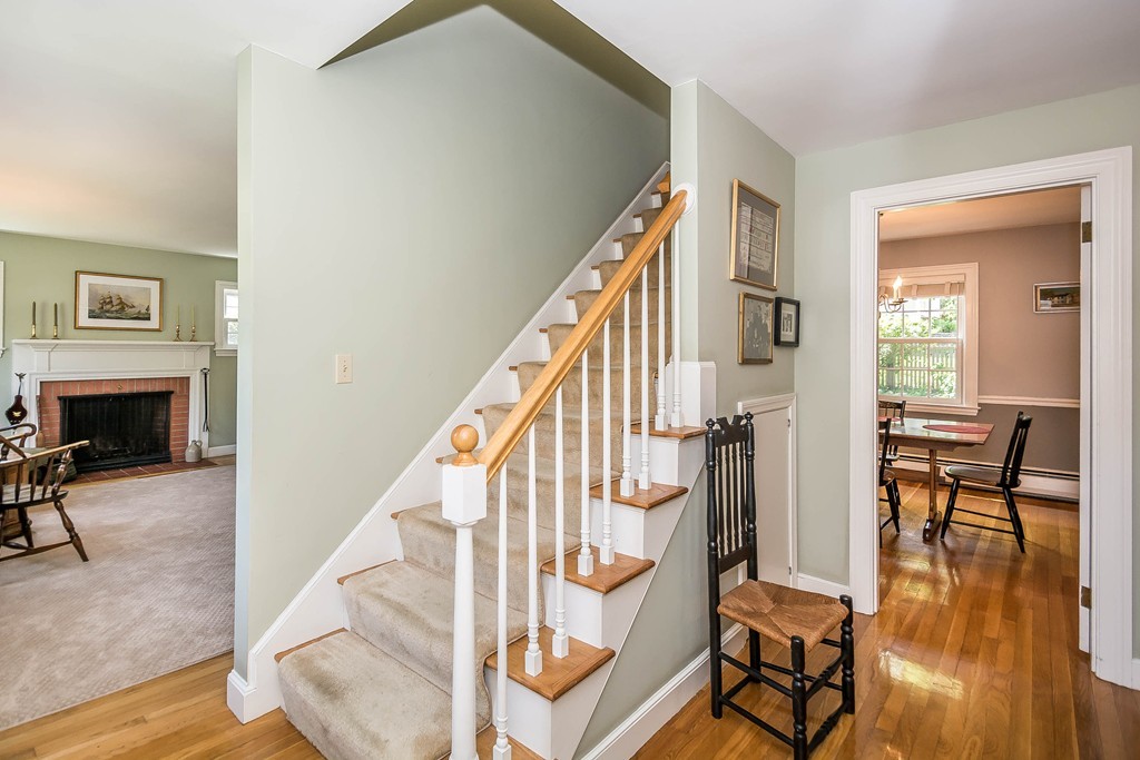 22 Milton Road Reading, MA 01867 - Photo 3 of 30 Gallery Image 3