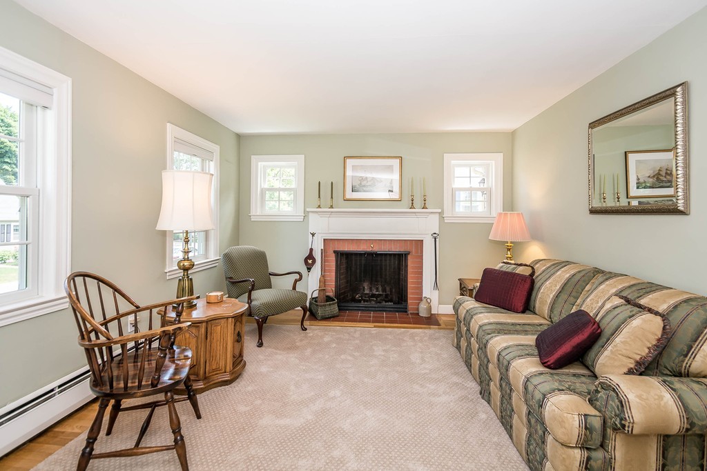 22 Milton Road Reading, MA 01867 - Photo 5 of 30 Gallery Image 5