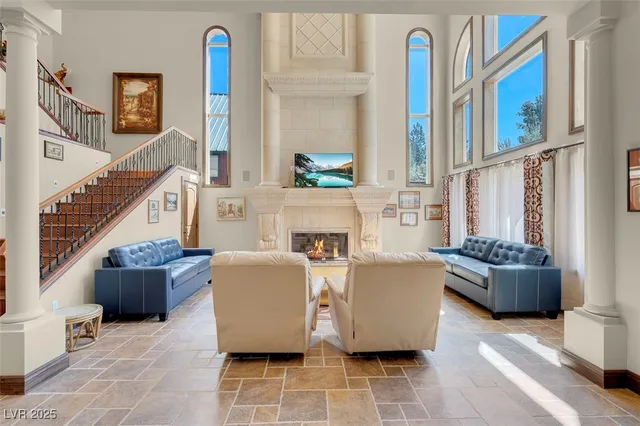 $2,900,000 | 264 Crestview Drive, Las Vegas, NV 89124