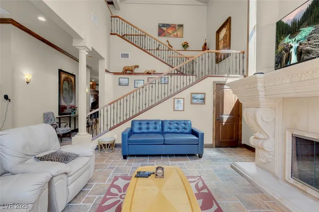 $2,900,000 | 264 Crestview Drive, Las Vegas, NV 89124