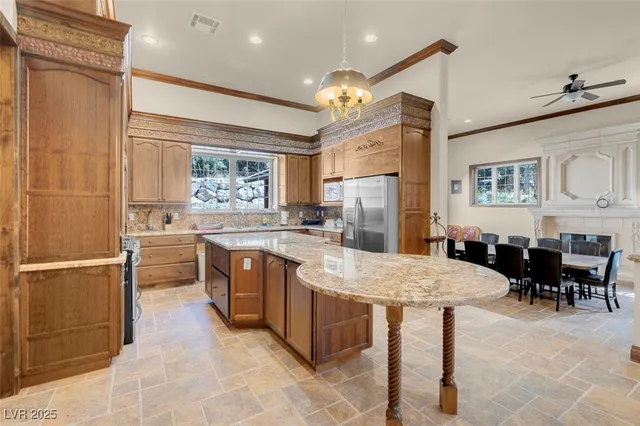 $2,900,000 | 264 Crestview Drive, Las Vegas, NV 89124