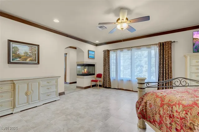 $2,900,000 | 264 Crestview Drive, Las Vegas, NV 89124