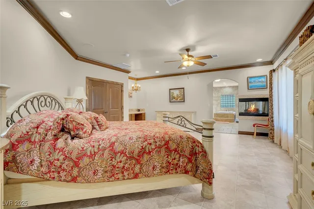 $2,900,000 | 264 Crestview Drive, Las Vegas, NV 89124