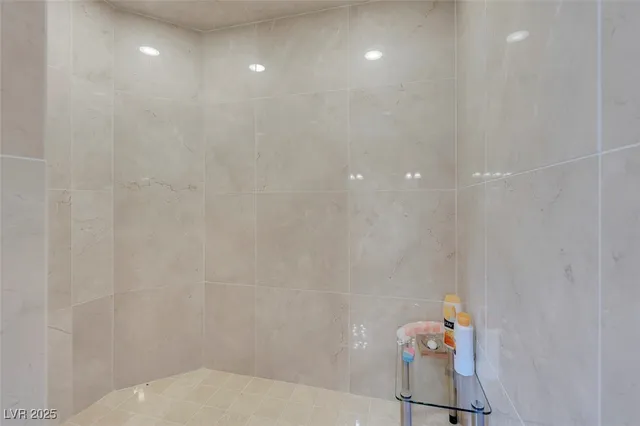 $2,900,000 | 264 Crestview Drive, Las Vegas, NV 89124