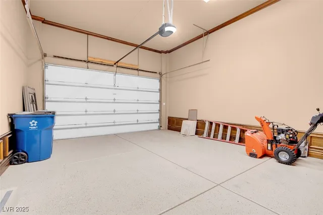 $2,900,000 | 264 Crestview Drive, Las Vegas, NV 89124