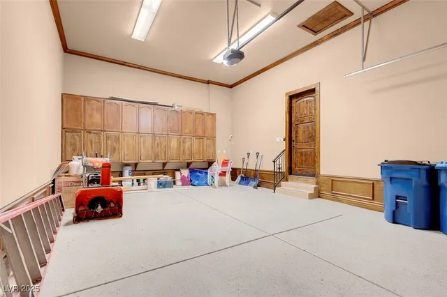 $2,900,000 | 264 Crestview Drive, Las Vegas, NV 89124