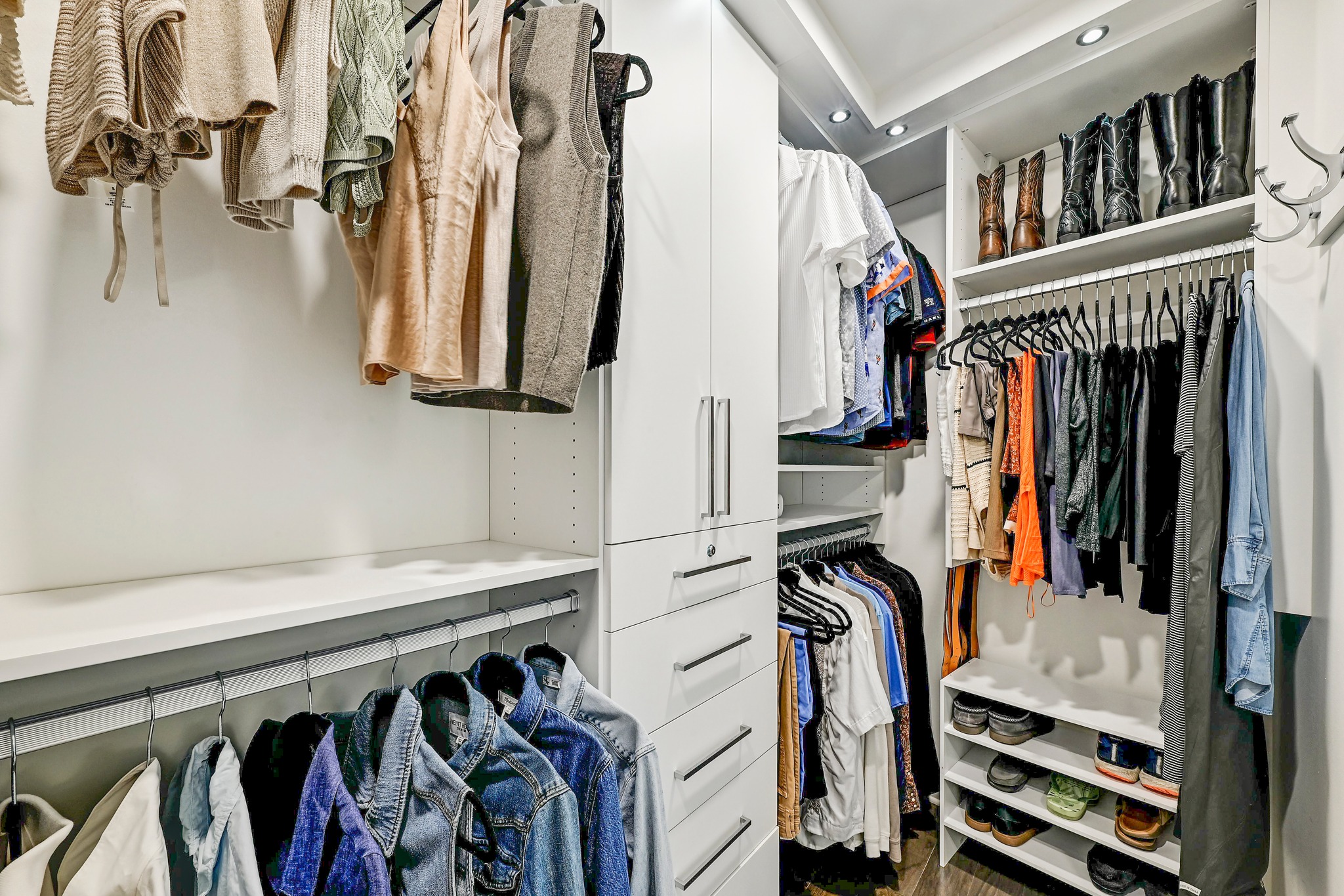 2003 Wilson Street, Unit 1 Austin, TX 78704 - Photo 22 of 40 Second side of primary closet.