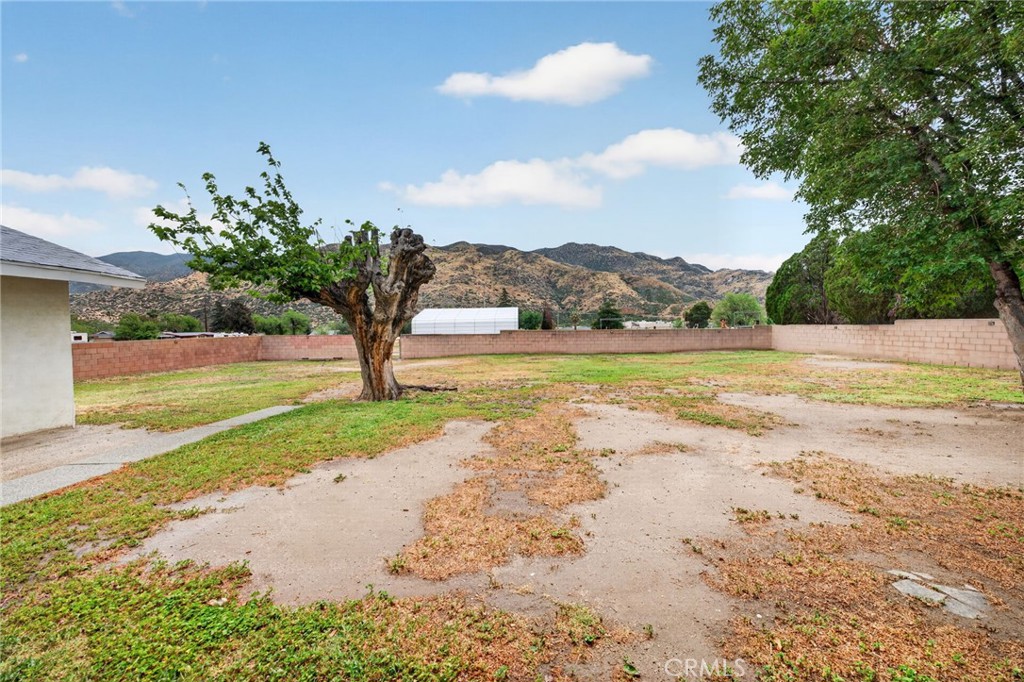 514 Victory Avenue Banning, CA 92220 - Photo 39 of 60