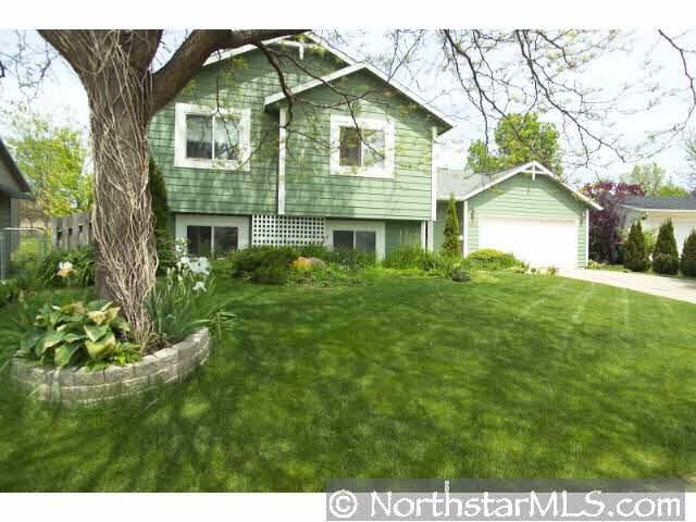 2427 60th Street Northwest Rochester, MN 55901 - Photo 1 of 10