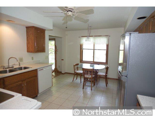 2427 60th Street Northwest Rochester, MN 55901 - Photo 3 of 10