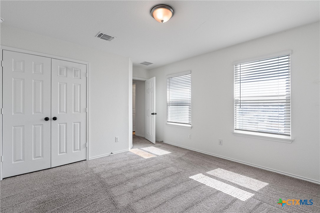 204 Benmyrtle Trail Georgetown, TX 78626 - Photo 27 of 35 a view of livingroom with window