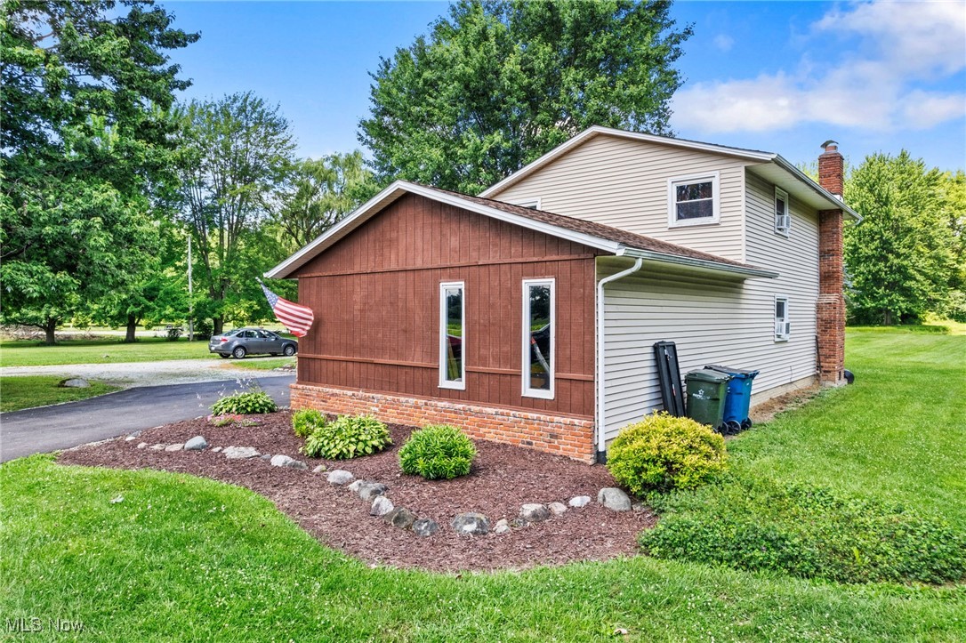 40698 Whitney Road Lagrange, OH 44050 - Photo 5 of 36 Gallery Image 5