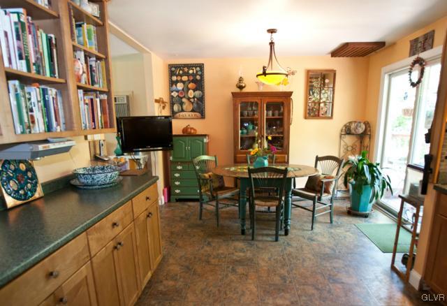 4533 Main Road West Emmaus, PA 18049 - Photo 4 of 20 Gallery Image 4