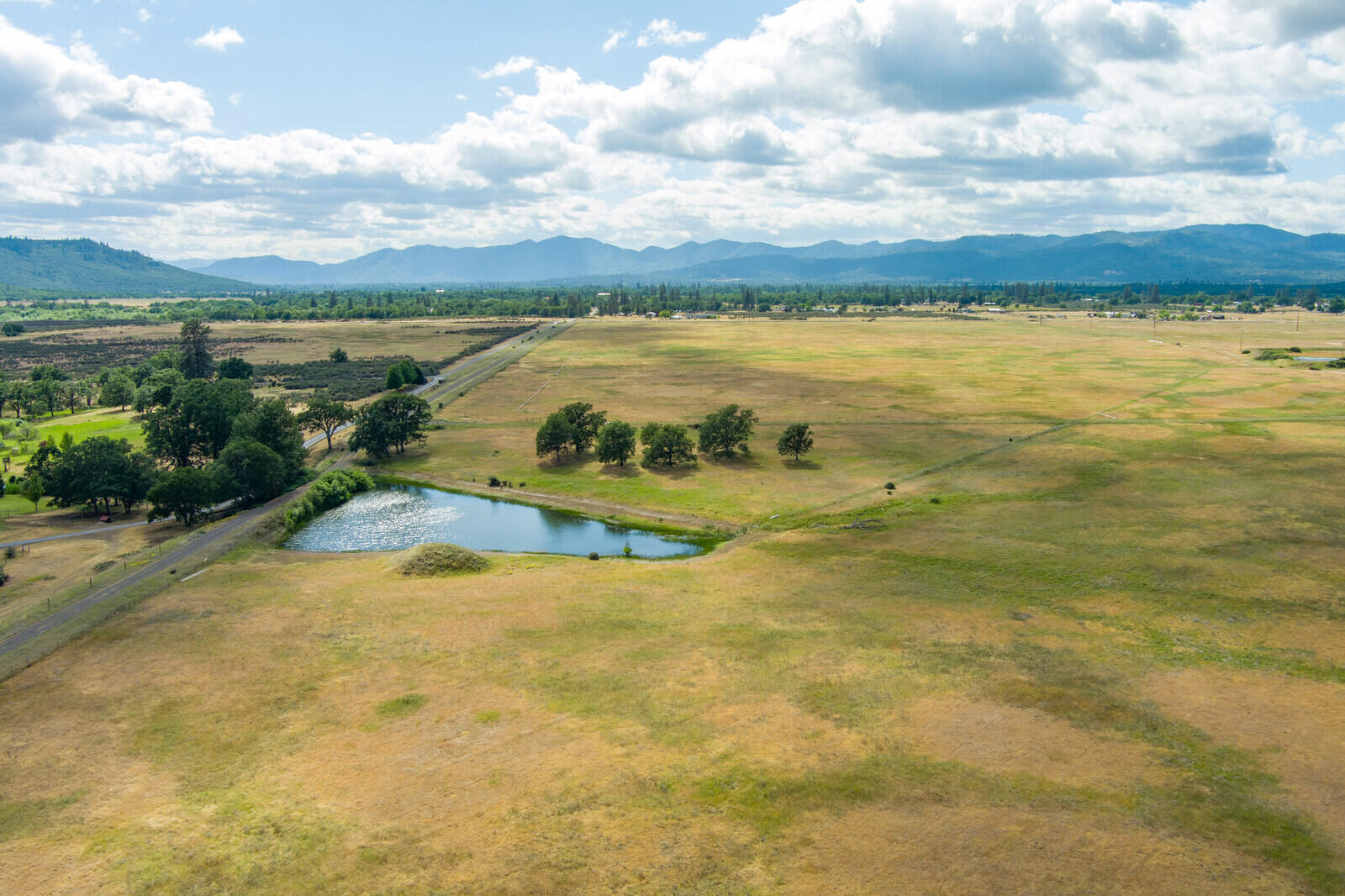 13318 Modoc Road Eagle Point, OR 97524 - Photo 25 of 28 V48