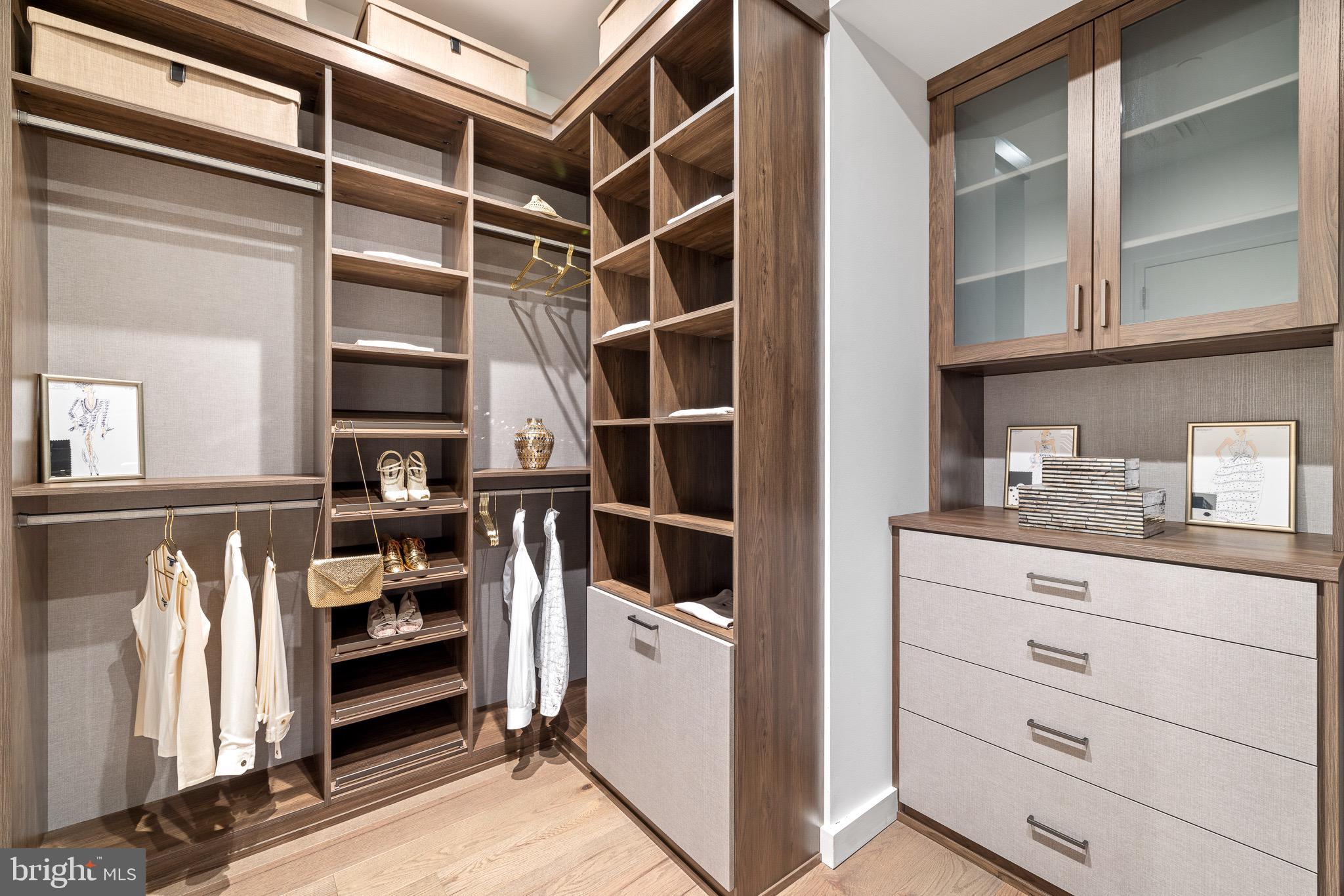 101 Walnut Street, Unit 2 Philadelphia, PA 19106 - Photo 18 of 35