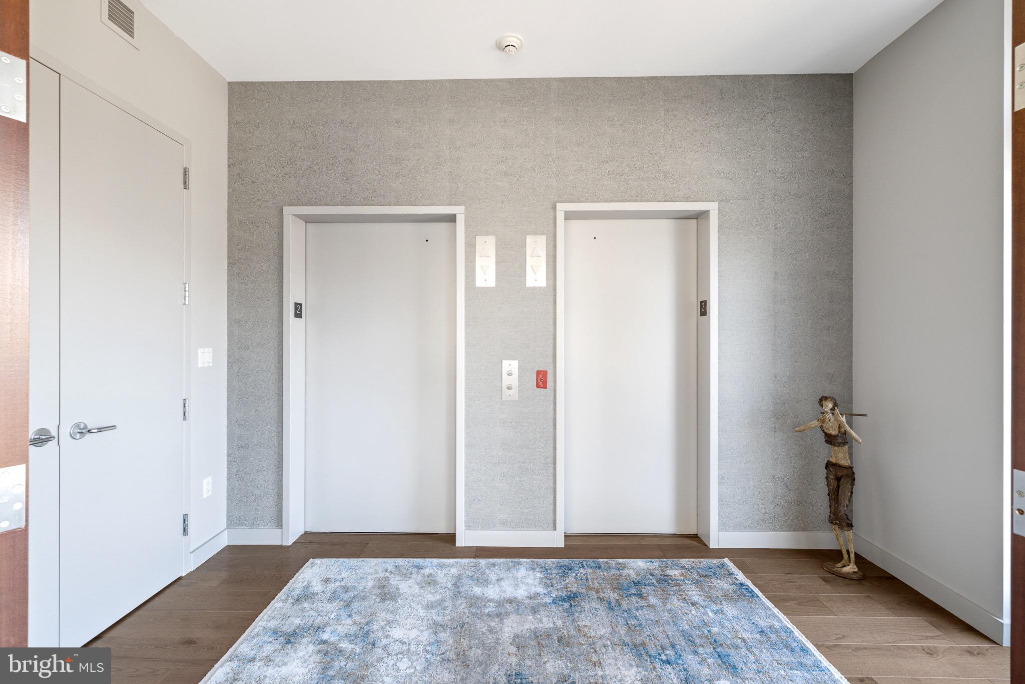 101 Walnut Street, Unit 2 Philadelphia, PA 19106 - Photo 2 of 35