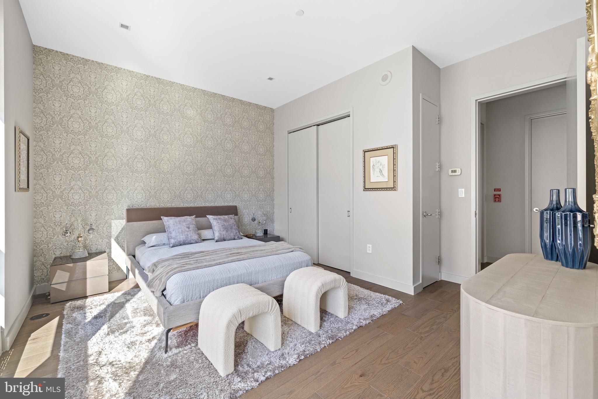 101 Walnut Street, Unit 2 Philadelphia, PA 19106 - Photo 30 of 35