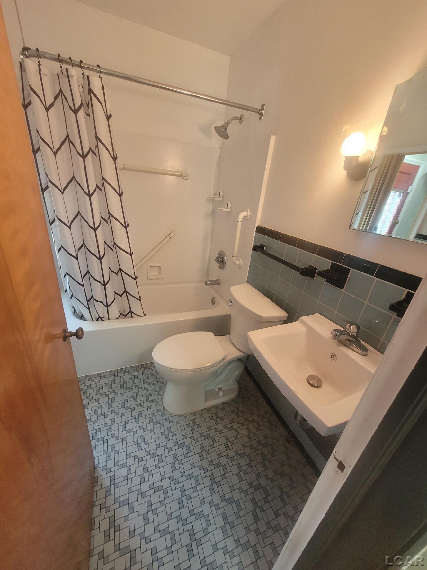 9995 Inkster Road Livonia, MI 48150 - Photo 9 of 18