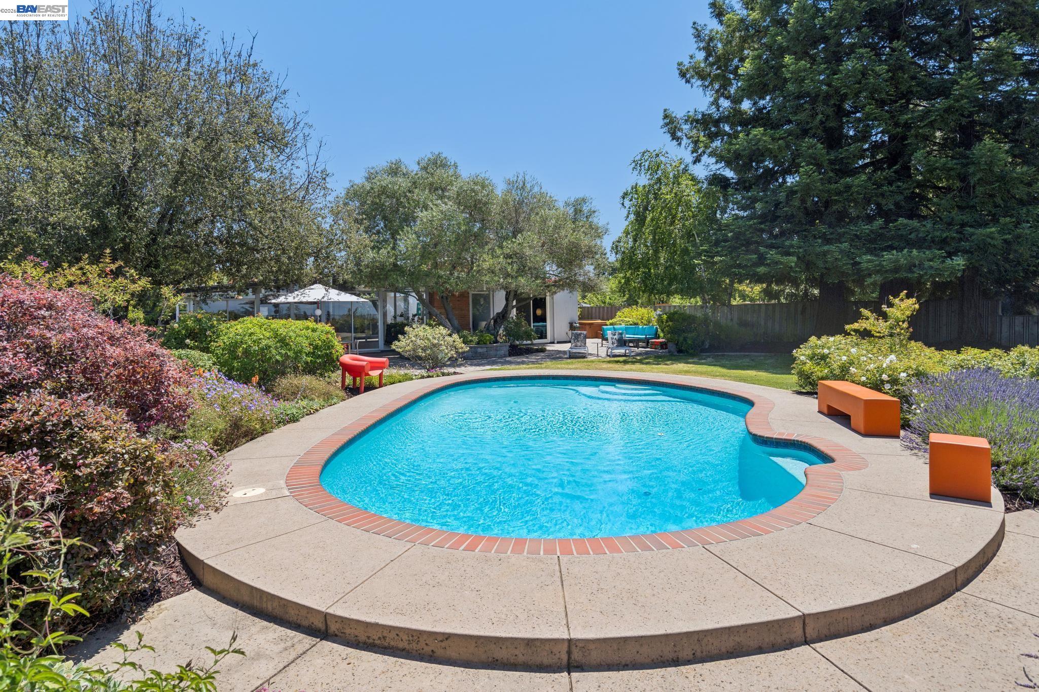 5842 Highwood Road Castro Valley, CA 94552 - Photo 53 of 93