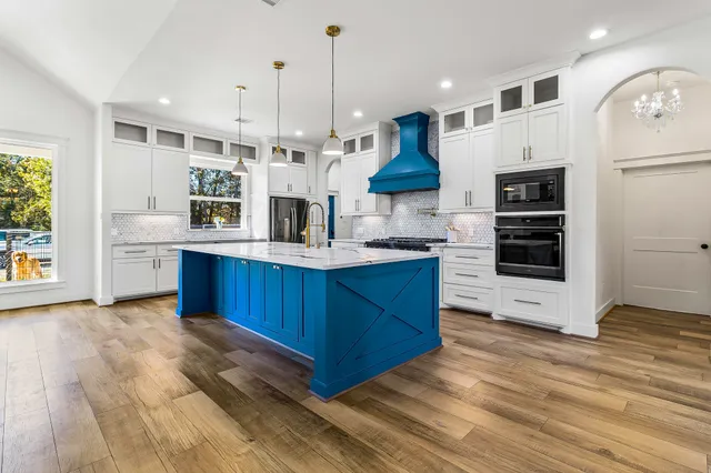 $699,500 | 440 Farm To Market 223, Shepherd, TX 77371