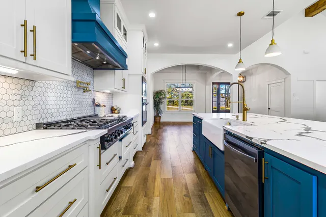 $699,500 | 440 Farm To Market 223, Shepherd, TX 77371