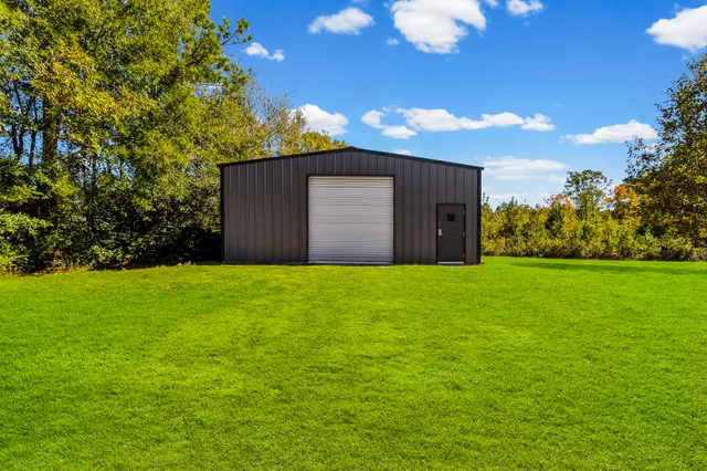 $699,500 | 440 Farm To Market 223, Shepherd, TX 77371